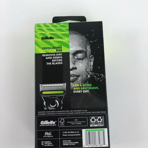 Gillette Labs With Exfoliating Razor + Cartridge Refill -New - Picture 4 of 4